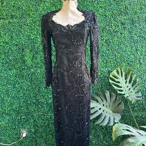 Elegant Black Lace Evening Gown